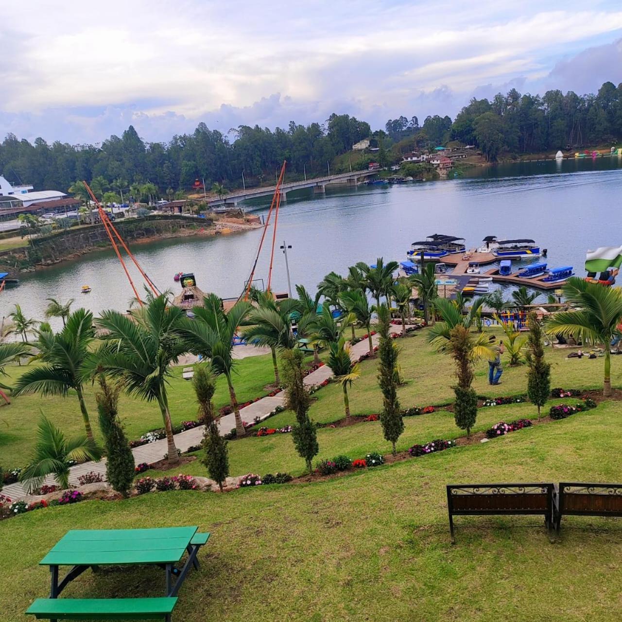 Hotel Aguas Abiertas Guatapé Dış mekan fotoğraf